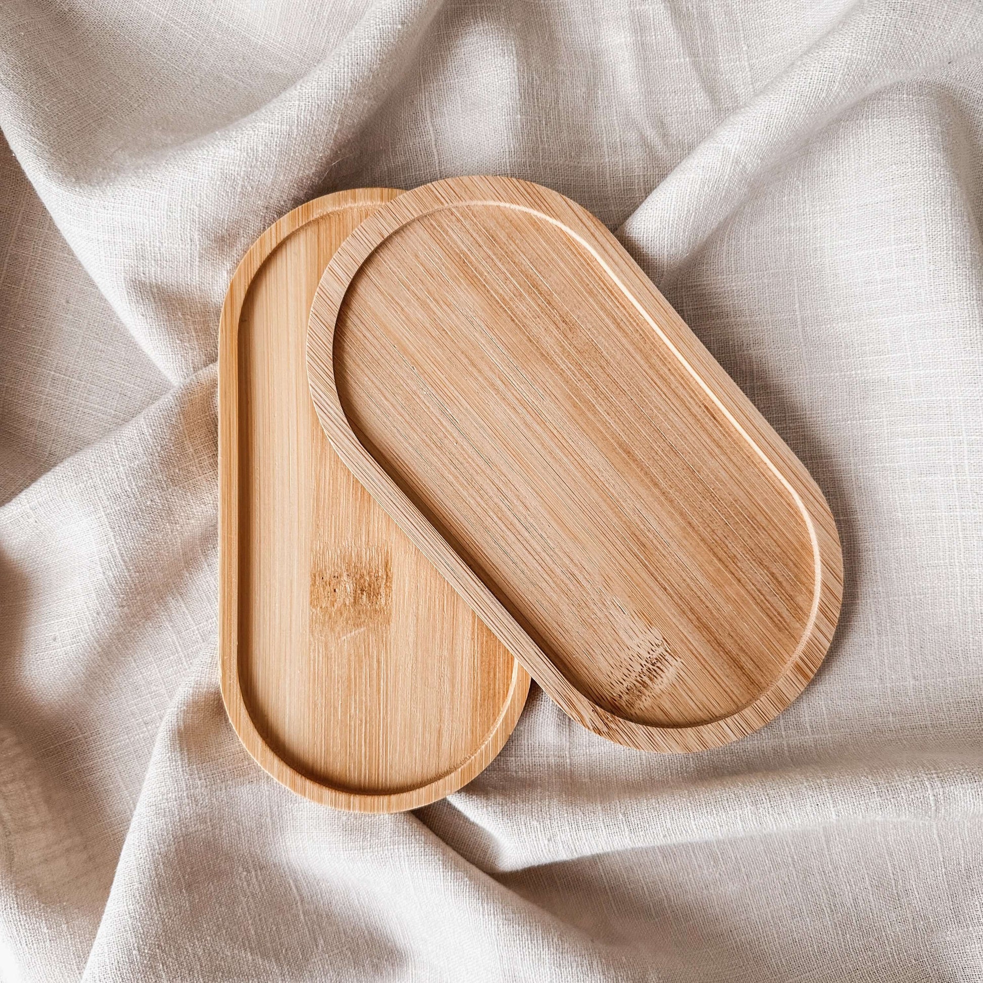 Base oval de bambu 18x10 cm para velas e decoração minimalista