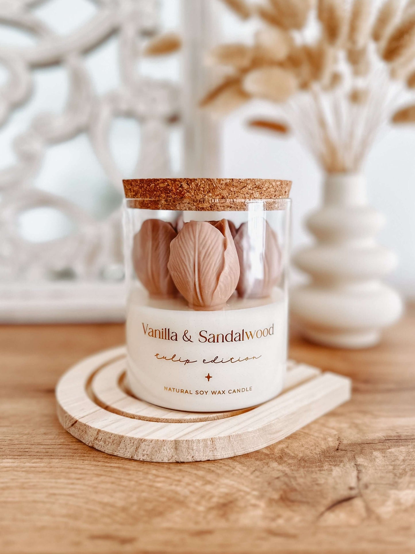 Vela Botânica | Tulipas Bege | Vanilla & Sandalwood 400g