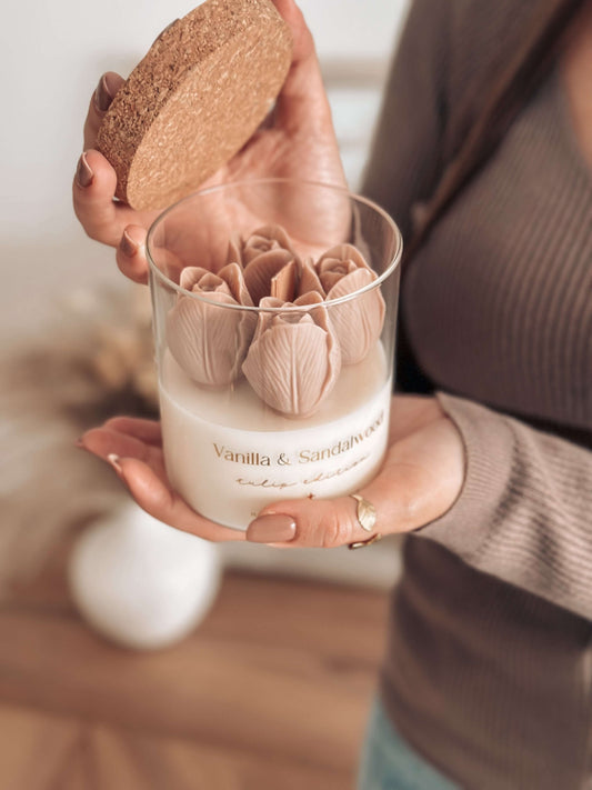 Vela Botânica | Tulipas Bege | Vanilla & Sandalwood 400g